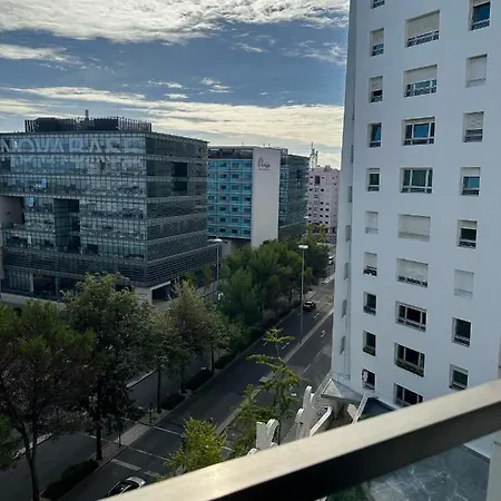 Apartment Expo Luxury Lissabon